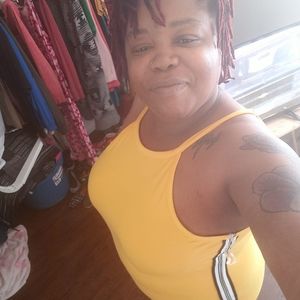 Meet your Posher, Fela